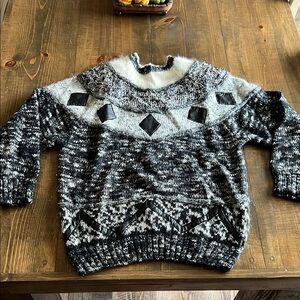 Chunky Knit Black and Gray Crew Neck Sweater